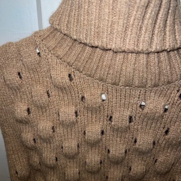 Chunky Knit Turtleneck Sweater Vest - Brown - Picture 8 of 10